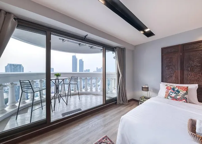 Bangkok, 5 Stars River View & Characteristic Decor * Bangkok